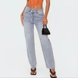 Boyfriend Jeans fall winter Hailey Bieber style